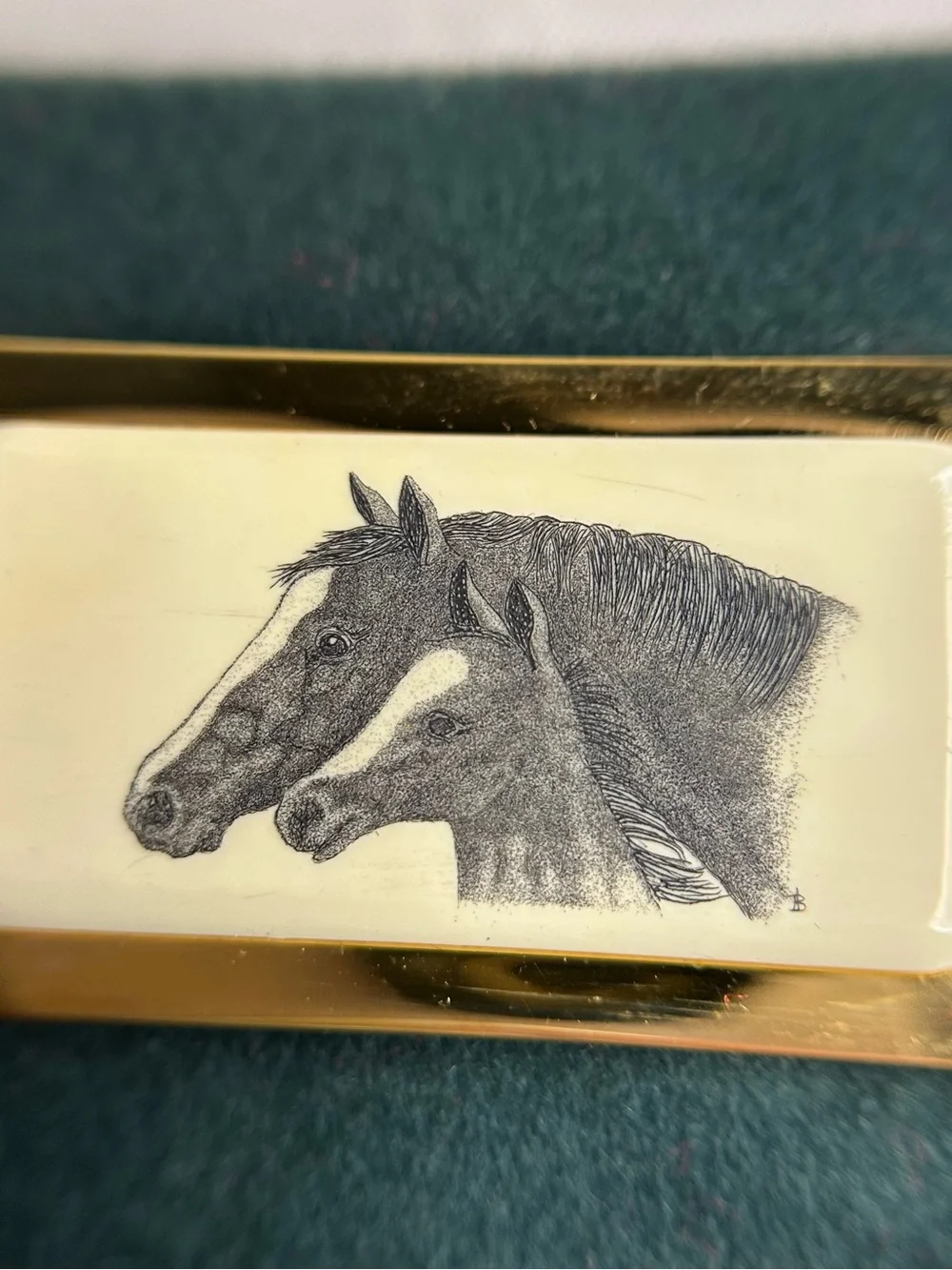 Barlow Scrimshaw-Style Etched Horses Money Clip New in Box